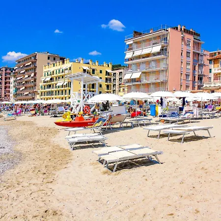 Pietra Home, Posto Auto, Ac ,wifi, 150mt Dal Mare Pietra Ligure