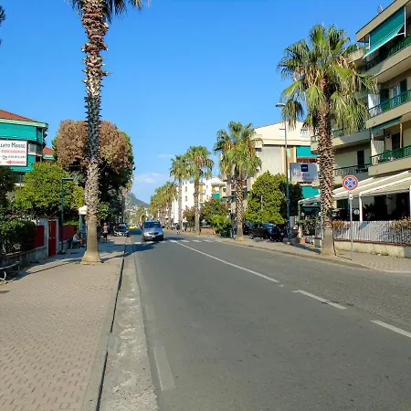 Pietra Home, Posto Auto, Ac ,wifi, 150mt Dal Mare Apartment Pietra Ligure