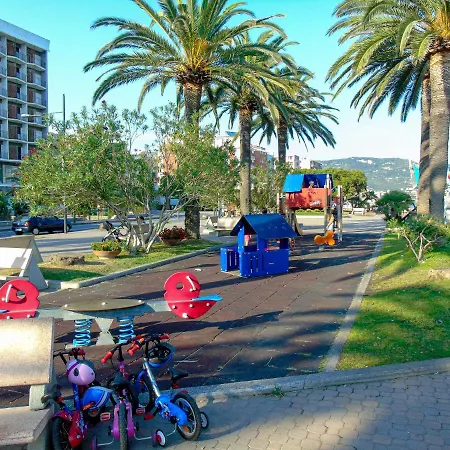 Pietra Home, Posto Auto, Ac ,wifi, 150mt Dal Mare Apartman *