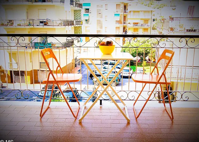 Pietra Home, Posto Auto, Ac ,wifi, 150mt Dal Mare Διαμέρισμα Pietra Ligure