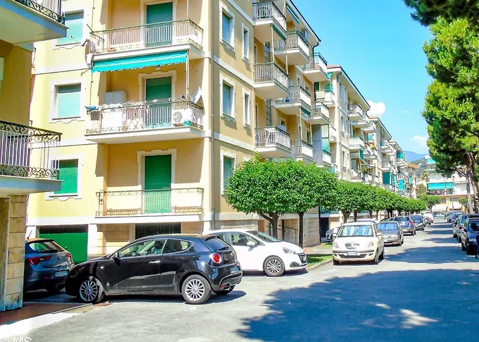 Pietra Home, Posto Auto, Ac ,wifi, 150mt Dal Mare *