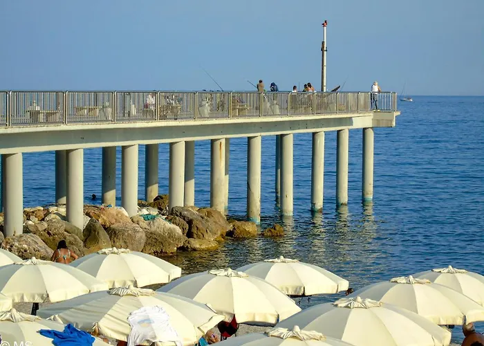 Pietra Home, Posto Auto, Ac ,wifi, 150mt Dal Mare Pietra Ligure