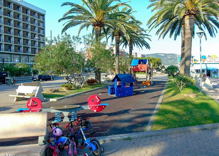 Pietra Home, Posto Auto, Ac ,wifi, 150mt Dal Mare Διαμέρισμα *