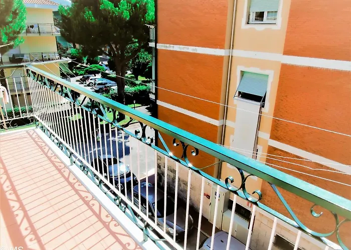 Διαμέρισμα Pietra Home, Posto Auto, Ac ,wifi, 150mt Dal Mare Pietra Ligure