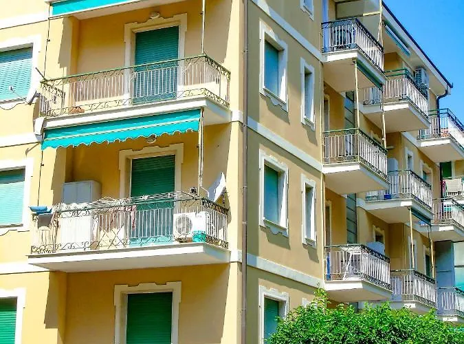 Pietra Home, Posto Auto, Ac ,wifi, 150mt Dal Mare Pietra Ligure